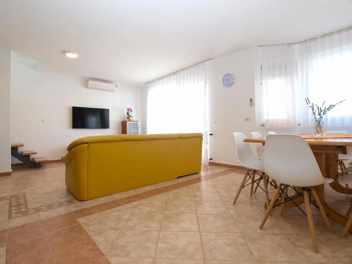 Vila House Surida 1678 Pula 0*,  Chorvatsko