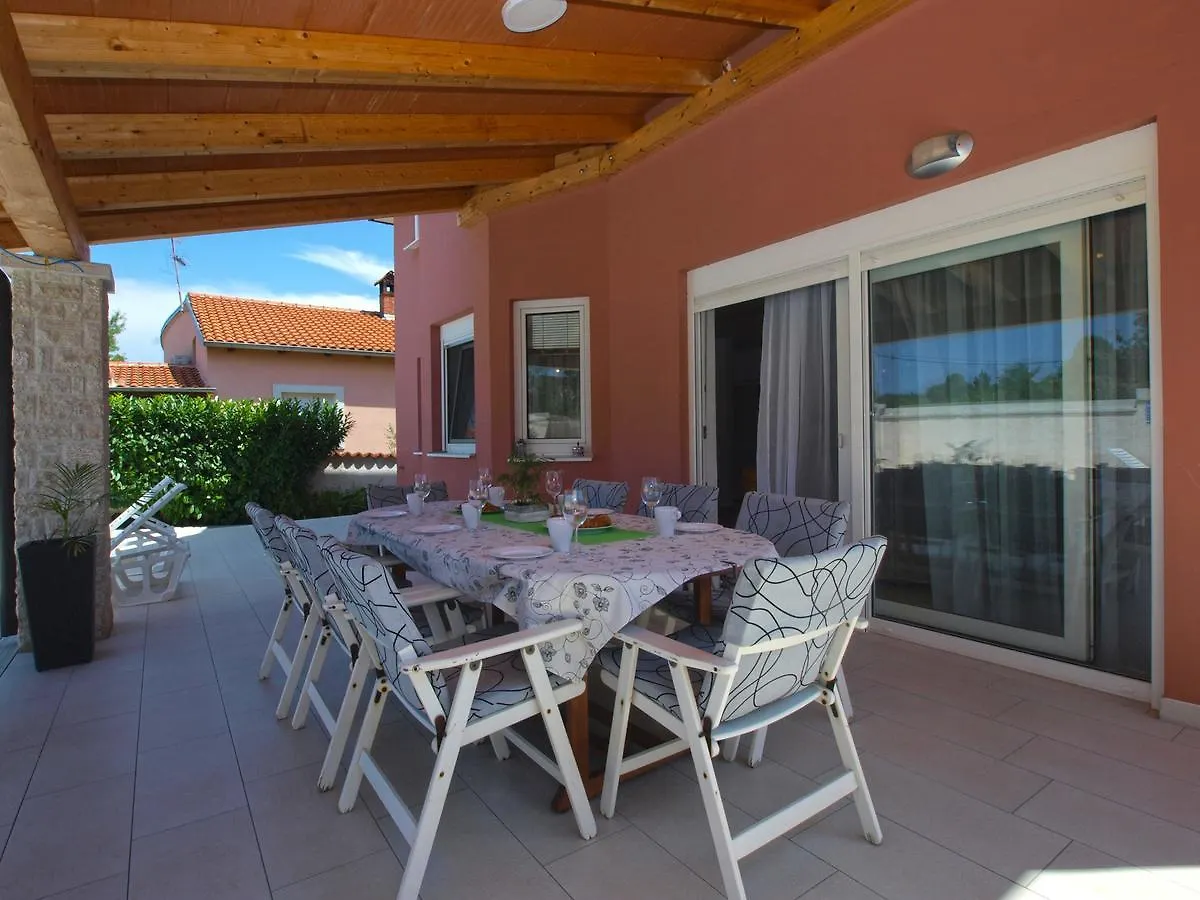 Vila House Surida 1678 Pula