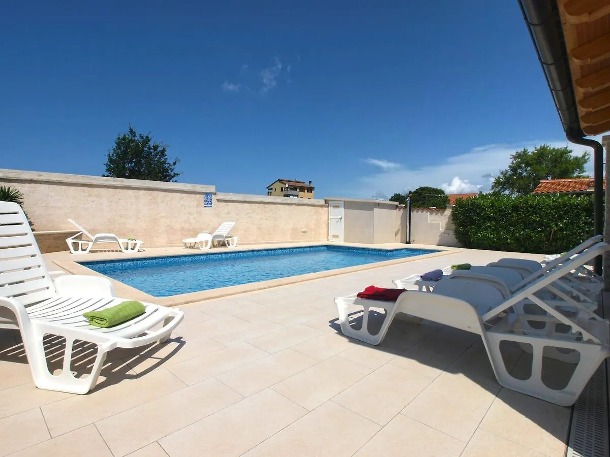 House Surida 1678 Villa Pula Tatil Evi