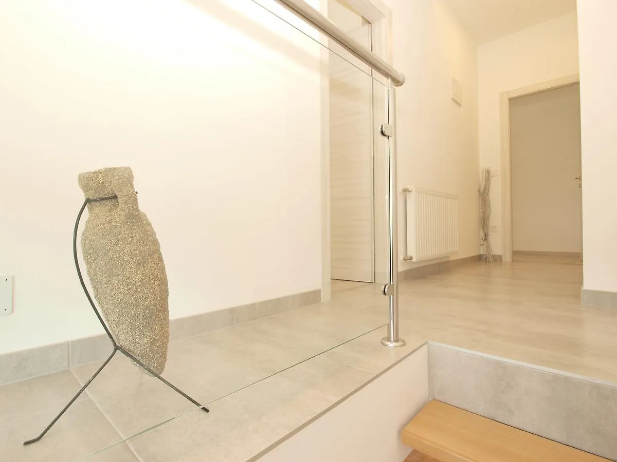 House Surida 1678 Villa Pula 0*,